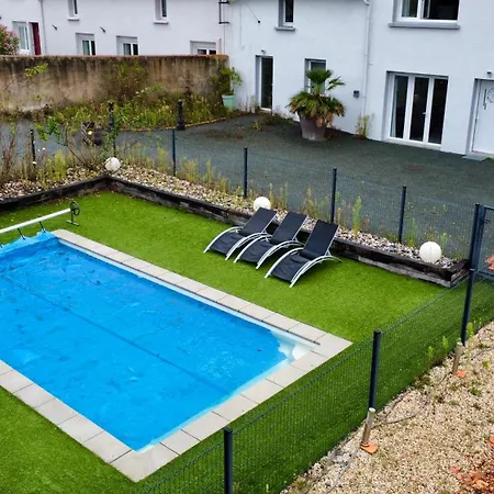 Apartman Domaine Des 5 Roses - Rose Rouge La Guierche